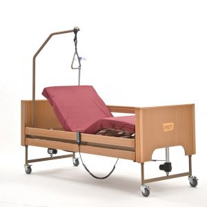 Медицинская многофункциональная кровать MET TERNA с электроприводом