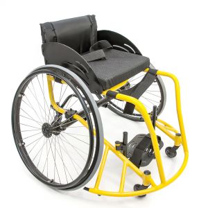 Спортивная инвалидная коляска Мега-Оптим Центровой FS 777 L для игры в баскетбол