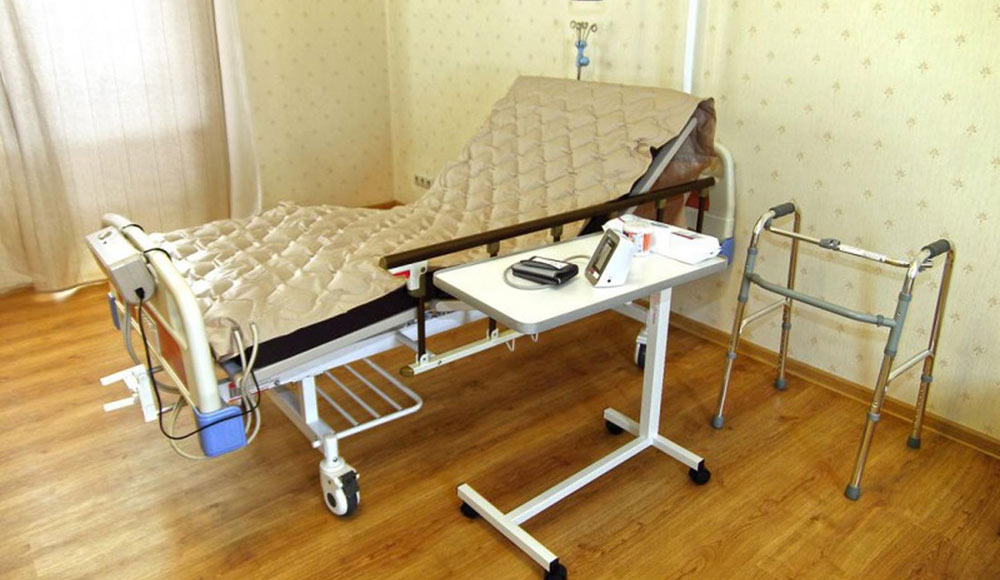 Механические функциональные медицинские кровати