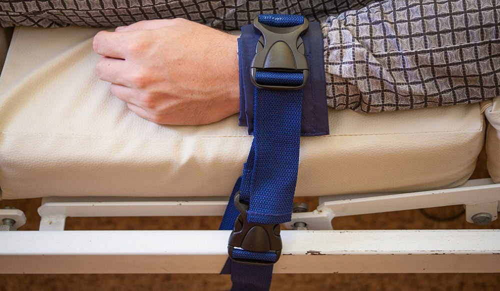 Фиксаторы для лежачих больных 