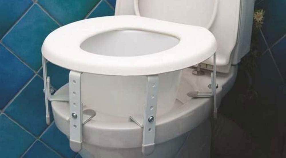 Насадка на унитаз для инвалидов с регулировкой высоты