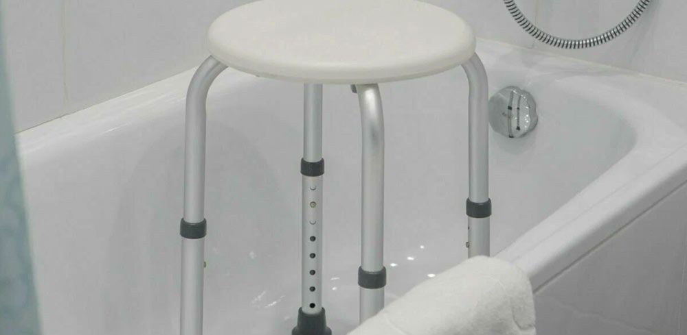 Стулья в ванную для пожилых людей и инвалидов