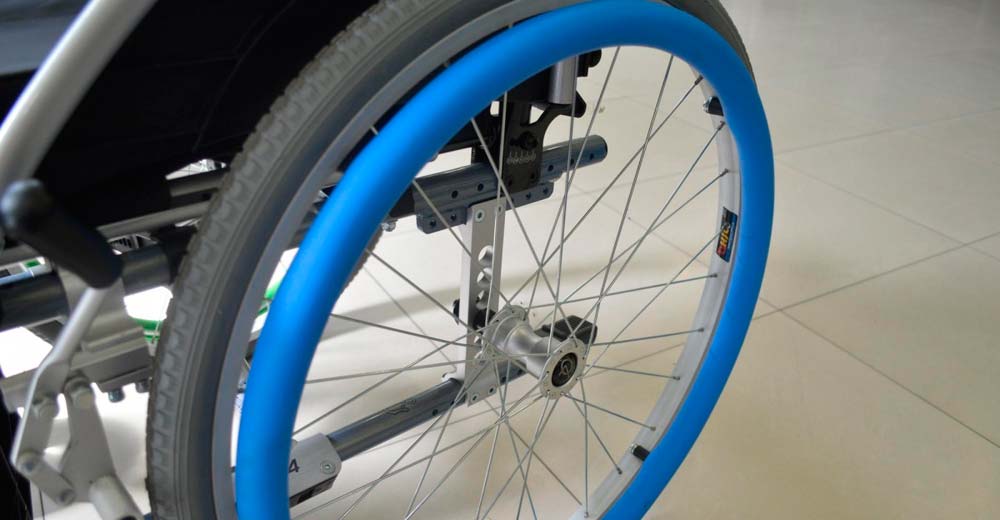Пневматическое колесо для инвалидной коляски
