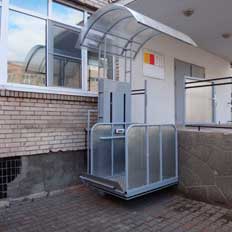 Вертикальная подъемная платформа для инвалидов открытая